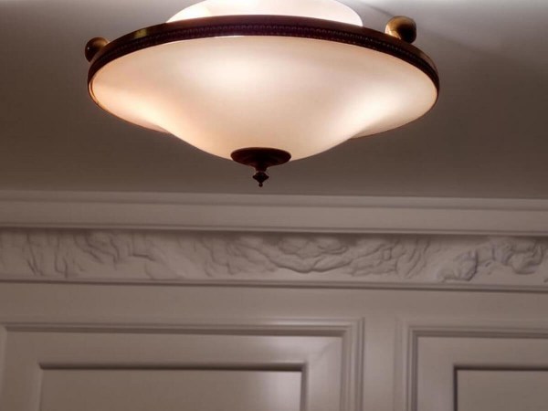 Antique-neoclassical-empire-style-plafonniere-ceiling-lamp-white-opaline-glass-gilded-golden-neoklassiek-plafondlamp-00001 (5)